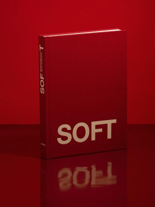 Foto @michaelakaraskova @_michaela_karasek ❤️ @hervejakubowicz @women_publishing @lindazhengova @nina__mann @dita_pepe...